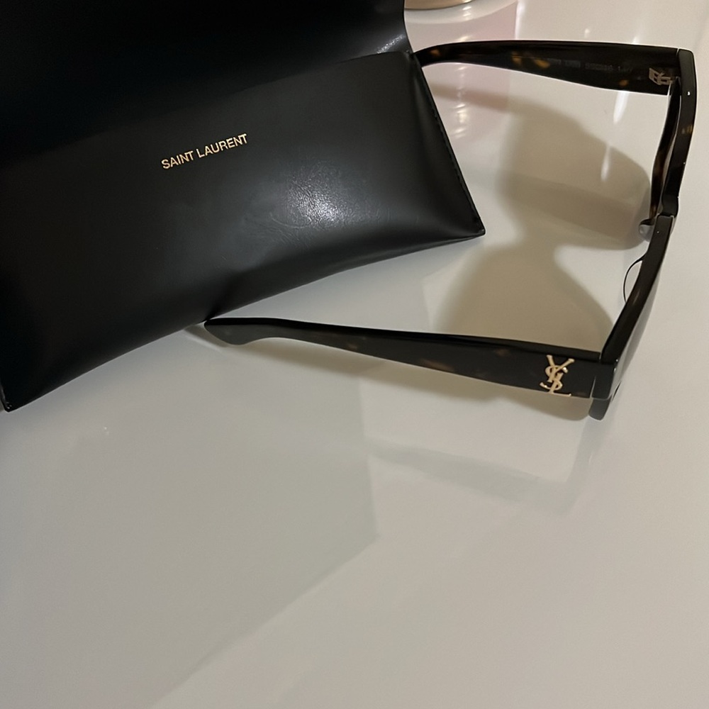 Saint Laurent